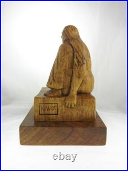 9 R. C. F. Niwot Vintage 1999 Native American Woman Wood Carving Statue