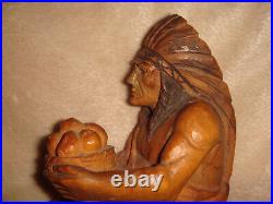 ANTIQUE 322.8 gr. HAND CARVED & PAINTED HARD WOOD NATIVE AMERICAN CHIEF FIGURE