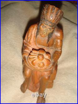 ANTIQUE 322.8 gr. HAND CARVED & PAINTED HARD WOOD NATIVE AMERICAN CHIEF FIGURE