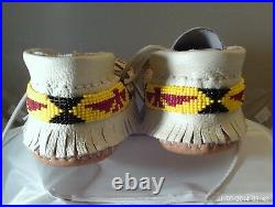 Beaded Moccasins Native American Style Size 5 Women's