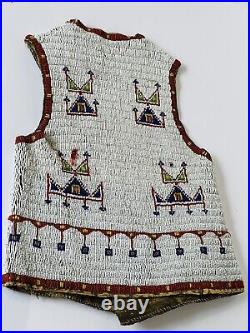 C. 1890 Sioux Native American Indian Beaded Suede Leather Child's Vest