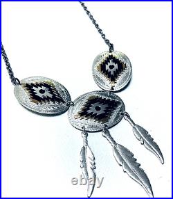 Gorgeous! Native American Indian SterlingS. Dangle Leaf Necklace withBlack Design