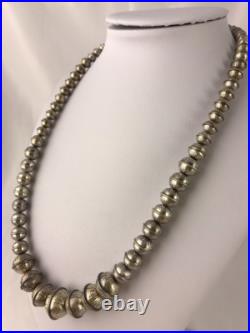 Hand Stamped Bench Navajo Pearls Graduated Sterling Silver Bead Necklace 19
