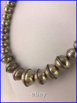 Hand Stamped Bench Navajo Pearls Graduated Sterling Silver Bead Necklace 19