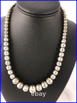 Hand Stamped Bench Navajo Pearls Graduated Sterling Silver Bead Necklace 19