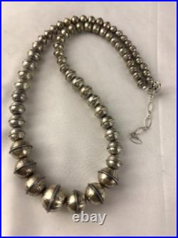 Hand Stamped Bench Navajo Pearls Graduated Sterling Silver Bead Necklace 19