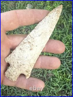 Indian Arrowhead Cupp From St Louis Co MO Made Of Burlington Chert 4.5/8 Long