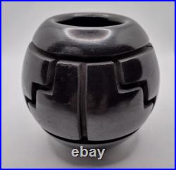 Jemez Black Pottery INCISED DESIGN Native American Indian Gabriel Gonzales