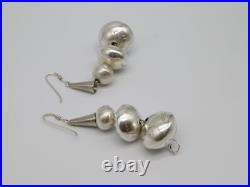 NATIVE AMERICAN INDIAN STERLING SILVER HAND HAMMERED NAVAJO PEARL EARRINGS a