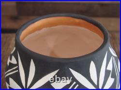 Native American Acoma Indian Hand Painted Pottery by Antonio Native American Acoma Indian Hand Painted Pottery by Antonio