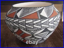 Native American Acoma Pueblo Fine Line Hand Painted Pottery by ML