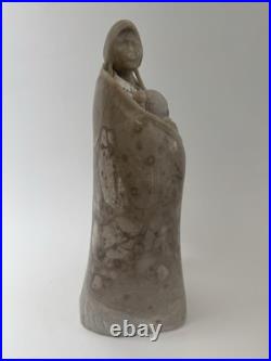 Native American Indian Mother & Child Sculpture / 20th C. Alvin Marshall