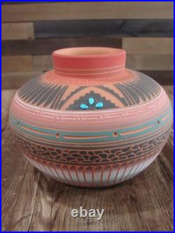 Native American Navajo Indian Hand Etched & Hand Painted Pottery Valencia