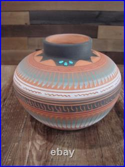 Native American Navajo Indian Hand Etched & Hand Painted Pottery Valencia