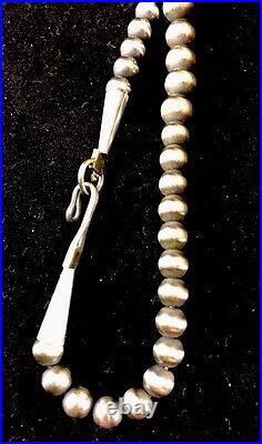 Native American Navajo Pearls Graduated Sterling Bead Necklace 21