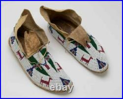 Native American Sioux style suede Leather Indian Beaded Cheyenne Moccasins M601