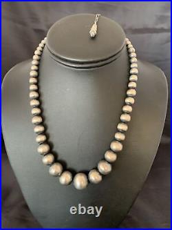 Navajo Pearls Graduated Sterling Silver Round Seamless Bead Necklace 16