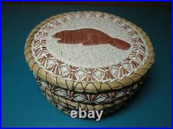 Ojibwe Native American Indian BEAVER Porcupine Quill Birch Bark Sweetgrass Box