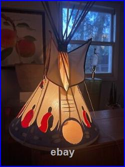 VINTAGE LARGE MODEL of NATIVE AMERICAN PLAINS INDIAN TIPI TEEPEE LAMP