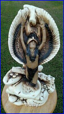 Vintage Native American INDIAN Warrior Chief CHALKWARE Plaster Statue Cigar room